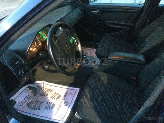 Mercedes C 180 1998, 272,966 km - 1.8 l - Gəncə