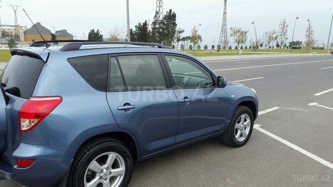 Toyota RAV4 2007, 110,000 km - 2.0 л - Bakı
