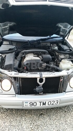 Mercedes E 230 1997, 233,000 km - 2.3 l - Bakı