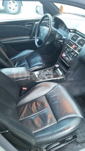 Mercedes E 230 1997, 233,000 km - 2.3 l - Bakı