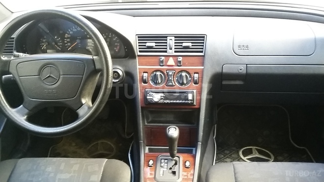 Mercedes C 180 1997, 210,000 km - 0.2 l - Bakı
