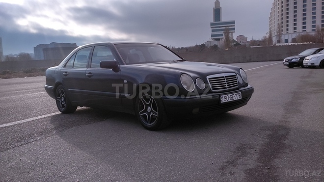 Mercedes E 230 1996, 246,000 km - 2.3 l - Bakı