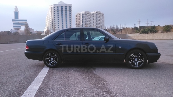 Mercedes E 230 1996, 246,000 km - 2.3 l - Bakı