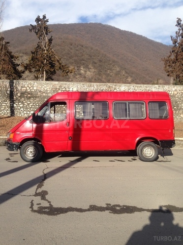 Ford Transit 1994, 300,000 km - 2.5 l - Qax