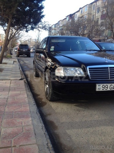 Mercedes C 240 1999, 201,000 km - 2.4 l - Bakı