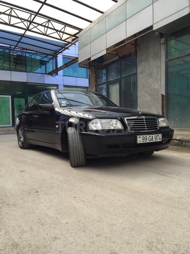 Mercedes C 240 1999, 201,000 km - 2.4 l - Bakı