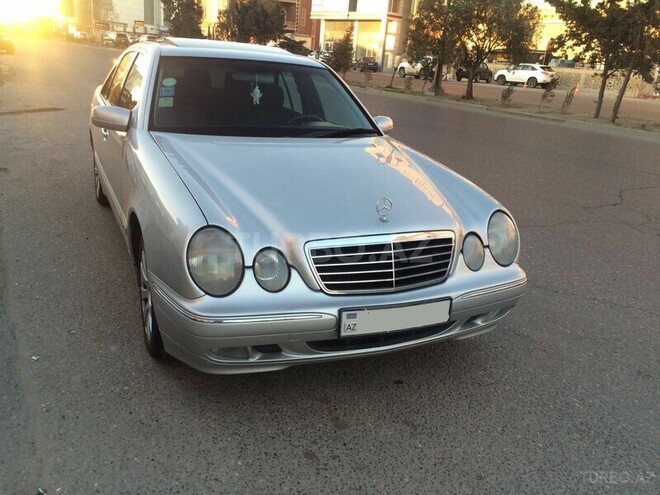 Mercedes E 240 2001, 201,341 km - 2.4 l - Bakı