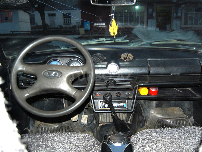 LADA (VAZ) 2106 1991, 160,000 km - 1.6 l - Salyan