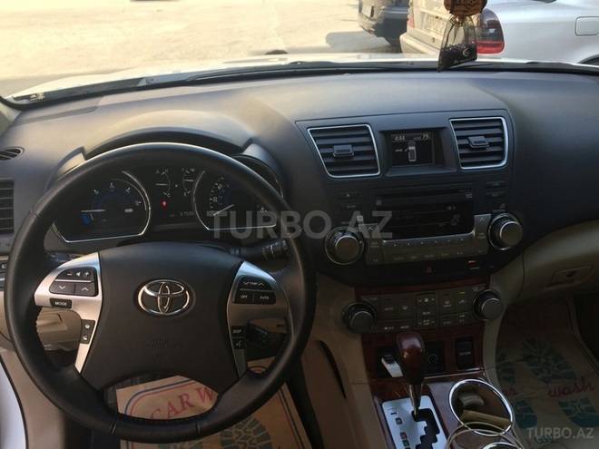 Toyota Highlander 2011, 98,000 km - 3.5 l - Bakı