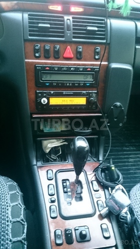 Mercedes E 270 2001, 238,000 km - 0.3 l - Bakı