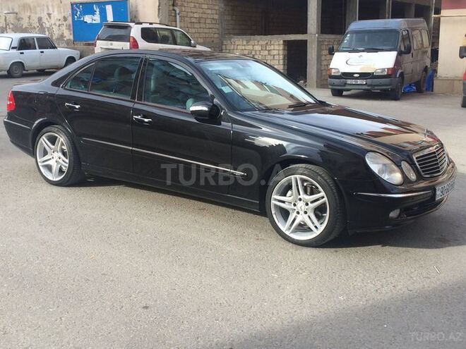 Mercedes E 320 2004, 240,000 km - 3.2 l - Bakı