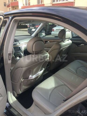 Mercedes E 320 2004, 240,000 km - 3.2 l - Bakı