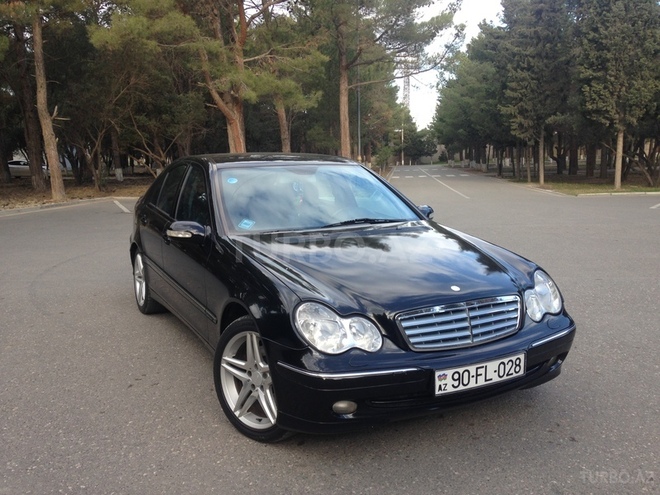 Mercedes C 240 2000, 300,000 km - 2.4 л - Sumqayıt