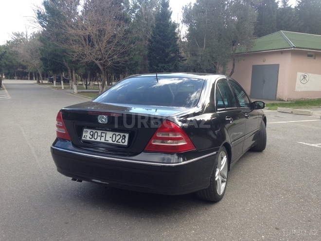 Mercedes C 240 2000, 300,000 km - 2.4 л - Sumqayıt