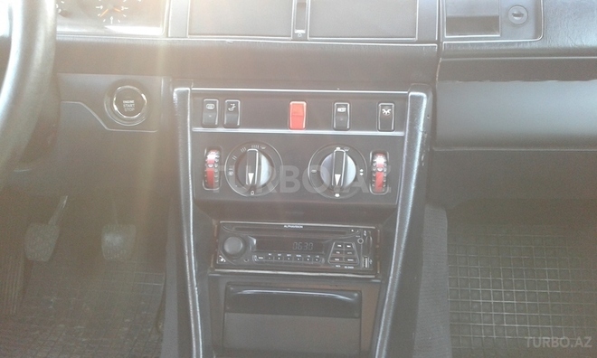 Mercedes E 200 1995, 552,018 km - 2.0 l - Bakı