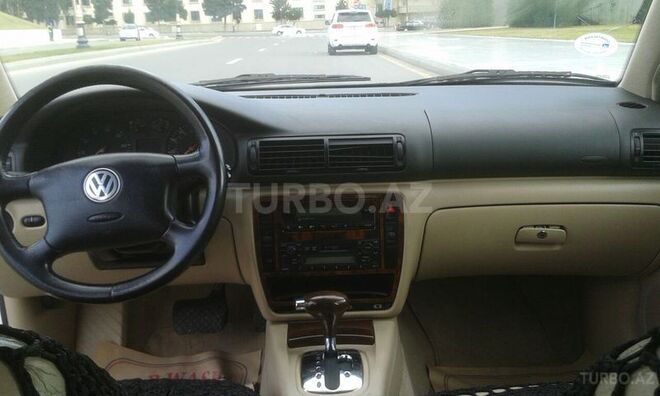 Volkswagen Passat 1999, 123,500 km - 2.8 l - Bakı