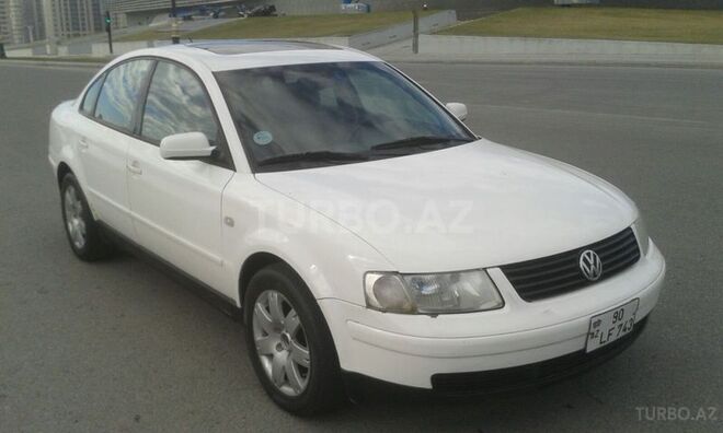 Volkswagen Passat 1999, 123,500 km - 2.8 l - Bakı