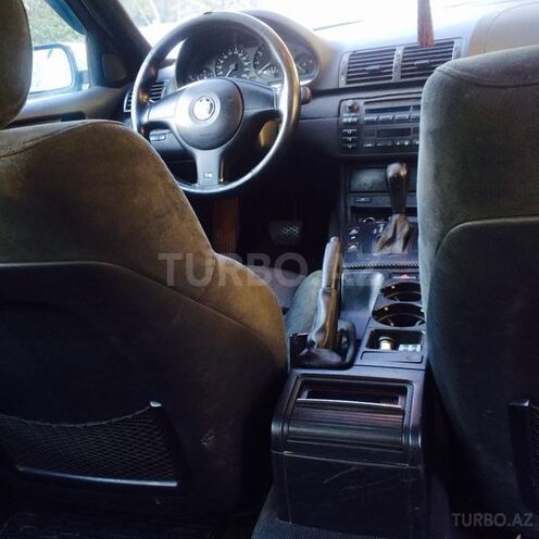 BMW 320 2002, 132,000 km - 2.2 л - Sumqayıt