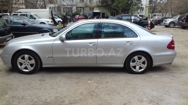 Mercedes E 240 2002, 226,000 km - 2.6 l - Bakı