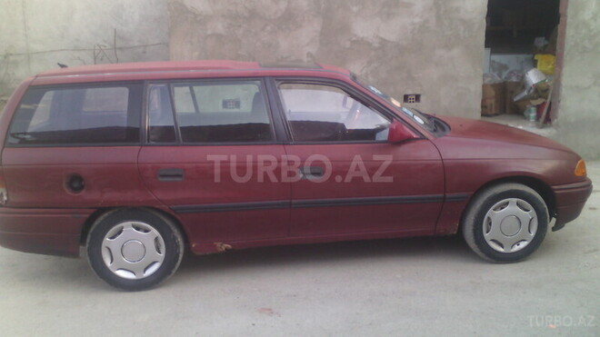 Opel Astra 1992, 351,000 km - 1.6 l - Bakı