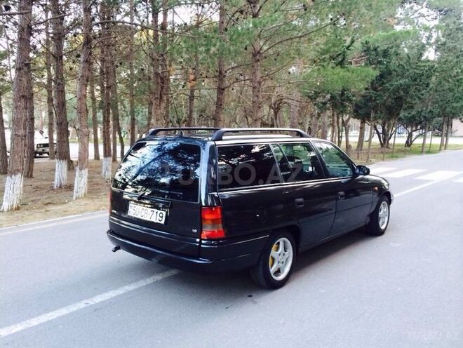 Opel Astra 1998, 220,000 km - 1.6 l - Sumqayıt