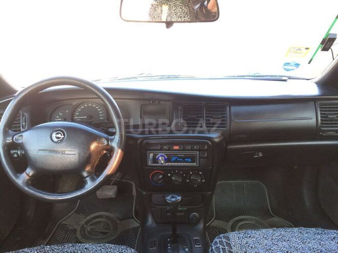 Opel Vectra 1996, 140,000 km - 1.8 л - Bakı