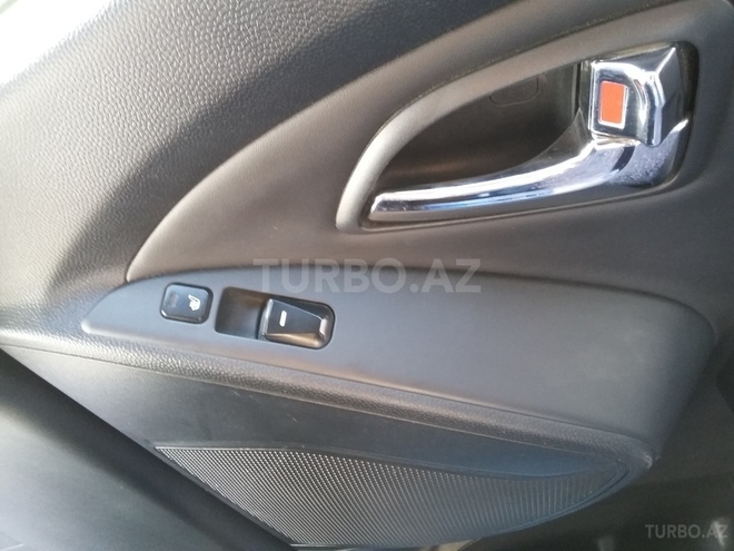 Hyundai ix35 2012, 86,000 km - 2.0 l - Bakı