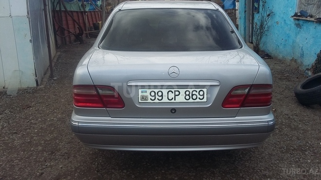 Mercedes E 240 1999, 21,000 km - 2.4 л - Bərdə