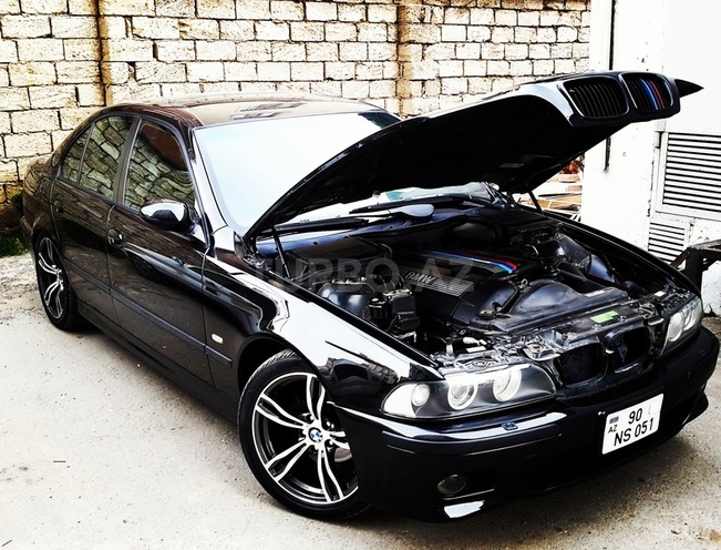 BMW 525 2001, 175,000 km - 2.5 l - Bakı