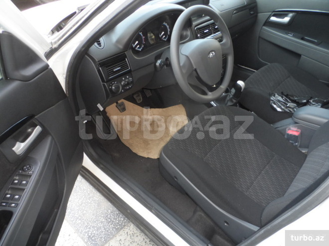 LADA (VAZ) Priora 2015, 1,500 km - 0.2 l - Quba
