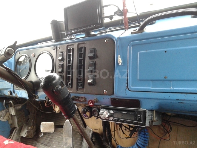 ZIL 130 1991, 590,000 km - 6.0 l - Bakı