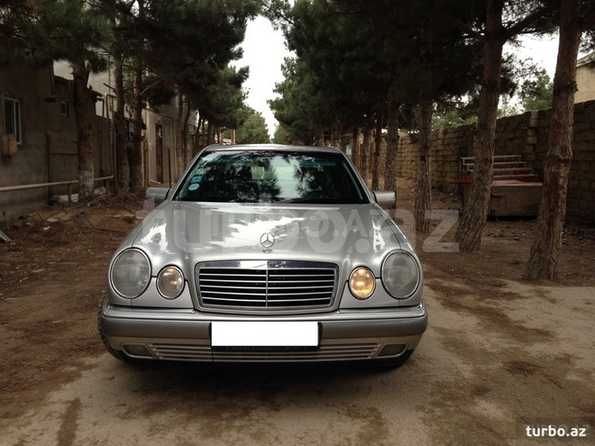 Mercedes E 200 1999, 250,000 km - 0.2 l - Bakı