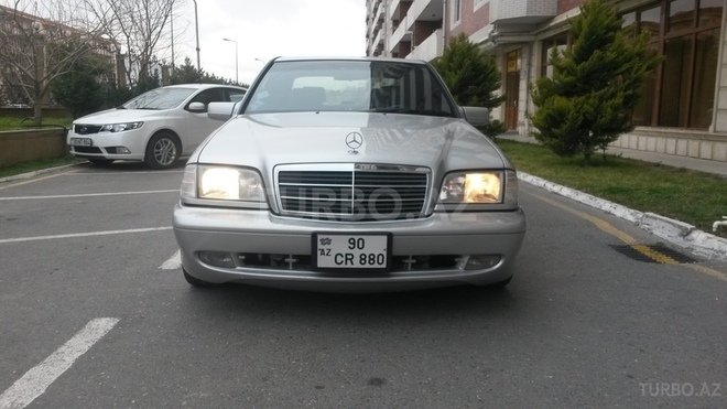 Mercedes C 240 2000, 187,000 km - 2.4 л - Bakı