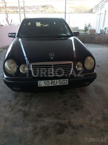 Mercedes E 230 1995, 416,000 km - 2.3 l - Ucar