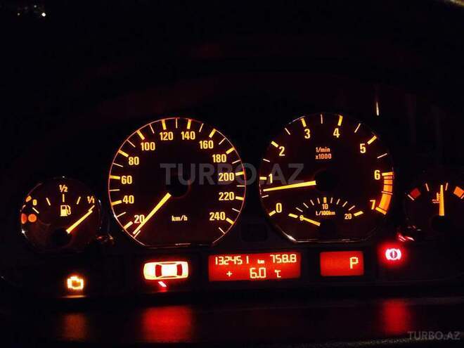 BMW 323 2001, 132,000 km - 2.2 л - Bakı