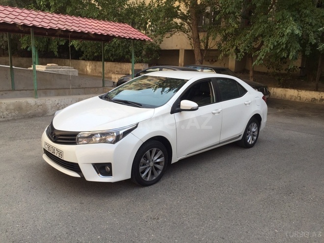 Toyota Corolla 2014, 1,300 km - 1.6 л - Bakı