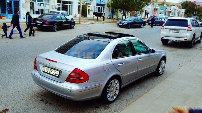 Mercedes E 270 2003, 196 km - 2.7 l - Bakı