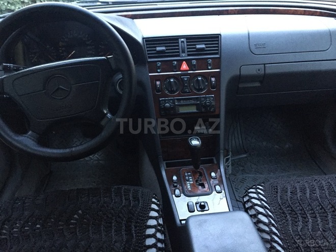 Mercedes C 180 1998, 220,000 km - 1.8 л - Bakı