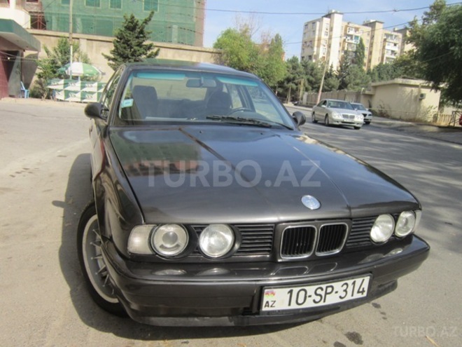 BMW 325 1993, 297,000 km - 2.5 l - Neftçala