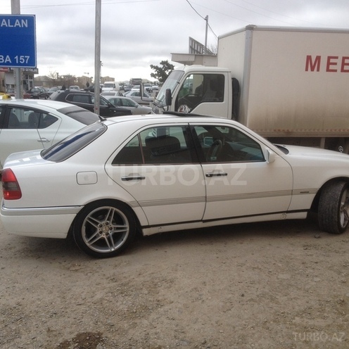 Mercedes C 220 1995, 185,698 km - 2.2 л - Bakı