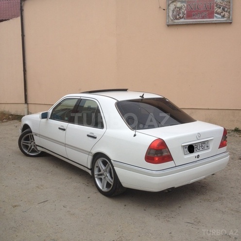 Mercedes C 220 1995, 185,698 km - 2.2 л - Bakı