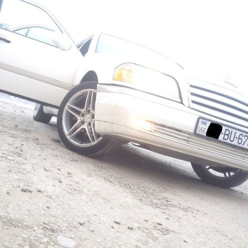 Mercedes C 220 1995, 185,698 km - 2.2 л - Bakı