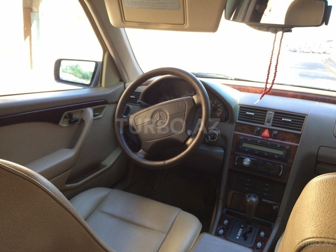 Mercedes C 220 1996, 220,000 km - 2.2 l - Bakı