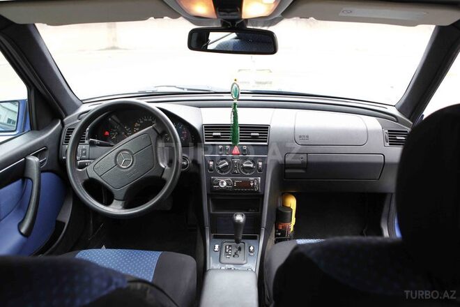 Mercedes C 220 1999, 240,000 km - 2.2 л - Bakı