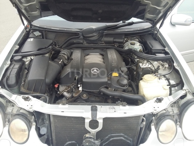 Mercedes E 240 2000, 267,296 km - 2.4 л - Gəncə