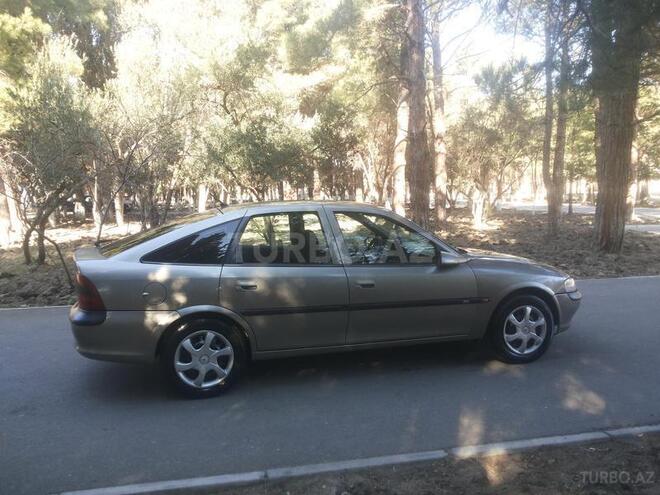 Opel Vectra 1997, 250,000 km - 1.8 l - Sumqayıt