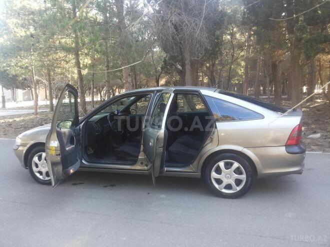 Opel Vectra 1997, 250,000 km - 1.8 l - Sumqayıt