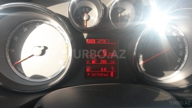 Opel Insignia 2011, 27,000 km - 2.0 l - Bakı