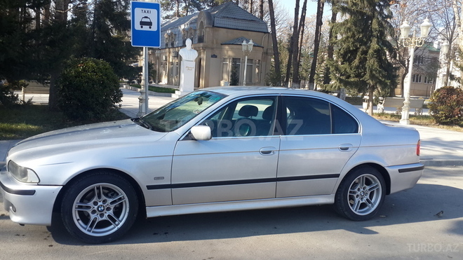 BMW 525 2001, 320,000 km - 2.5 l - Mingəçevir