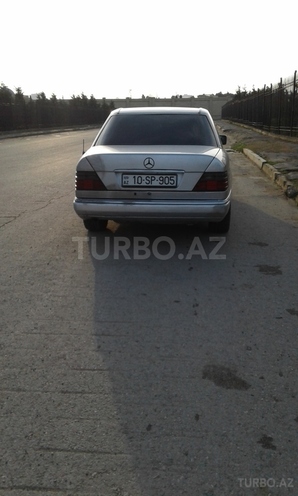Mercedes E 200 1995, 569,325 km - 2.0 l - Bakı